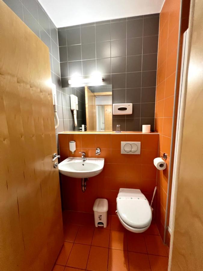 Hotel Jeruzalem Ljutomer Esterno foto