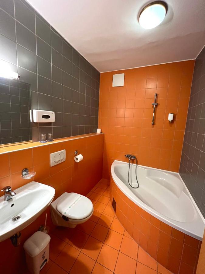 Hotel Jeruzalem Ljutomer Esterno foto